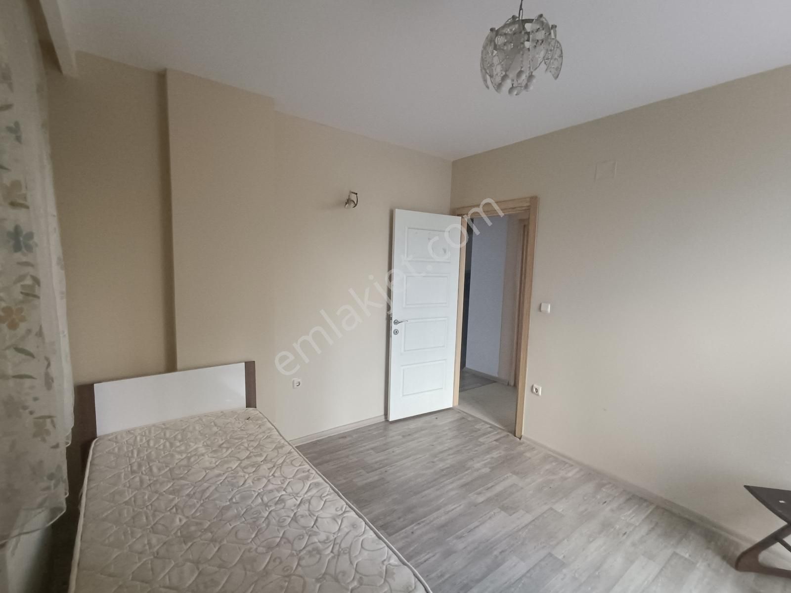 Çukurova Beyaz Evlerde Yeni Binada 2+1 Kısmen Eşyalı Kiralık - Görsel 7