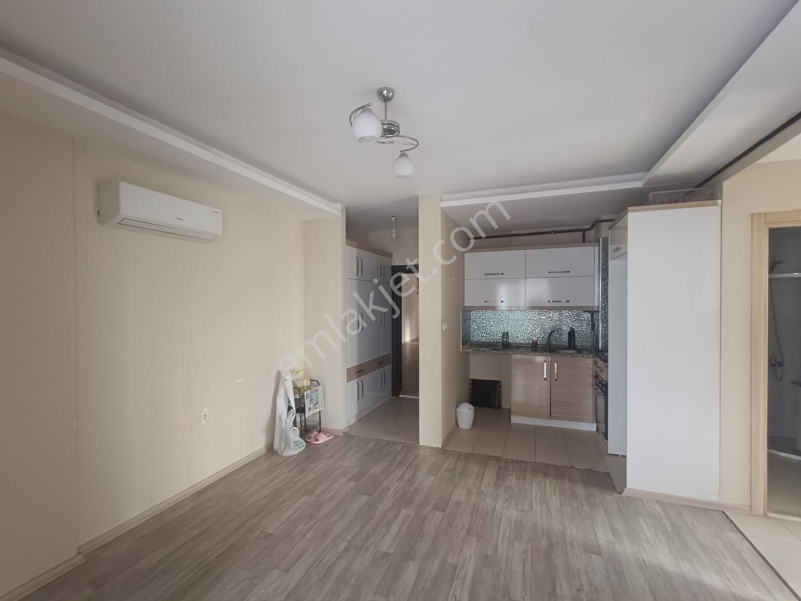Çukurova Beyaz Evlerde Yeni Binada 2+1 Kısmen Eşyalı Kiralık - Görsel 11