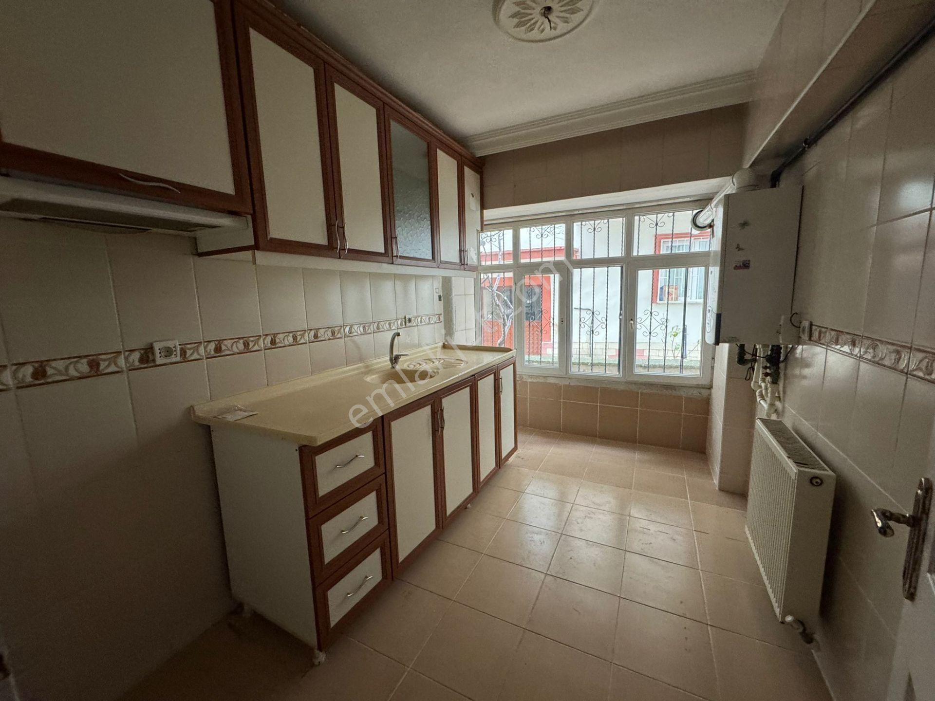 Atatürk Mh'de 3+1 Caddeye Yakın Geniş M2 Kullanışlı Daire!!!