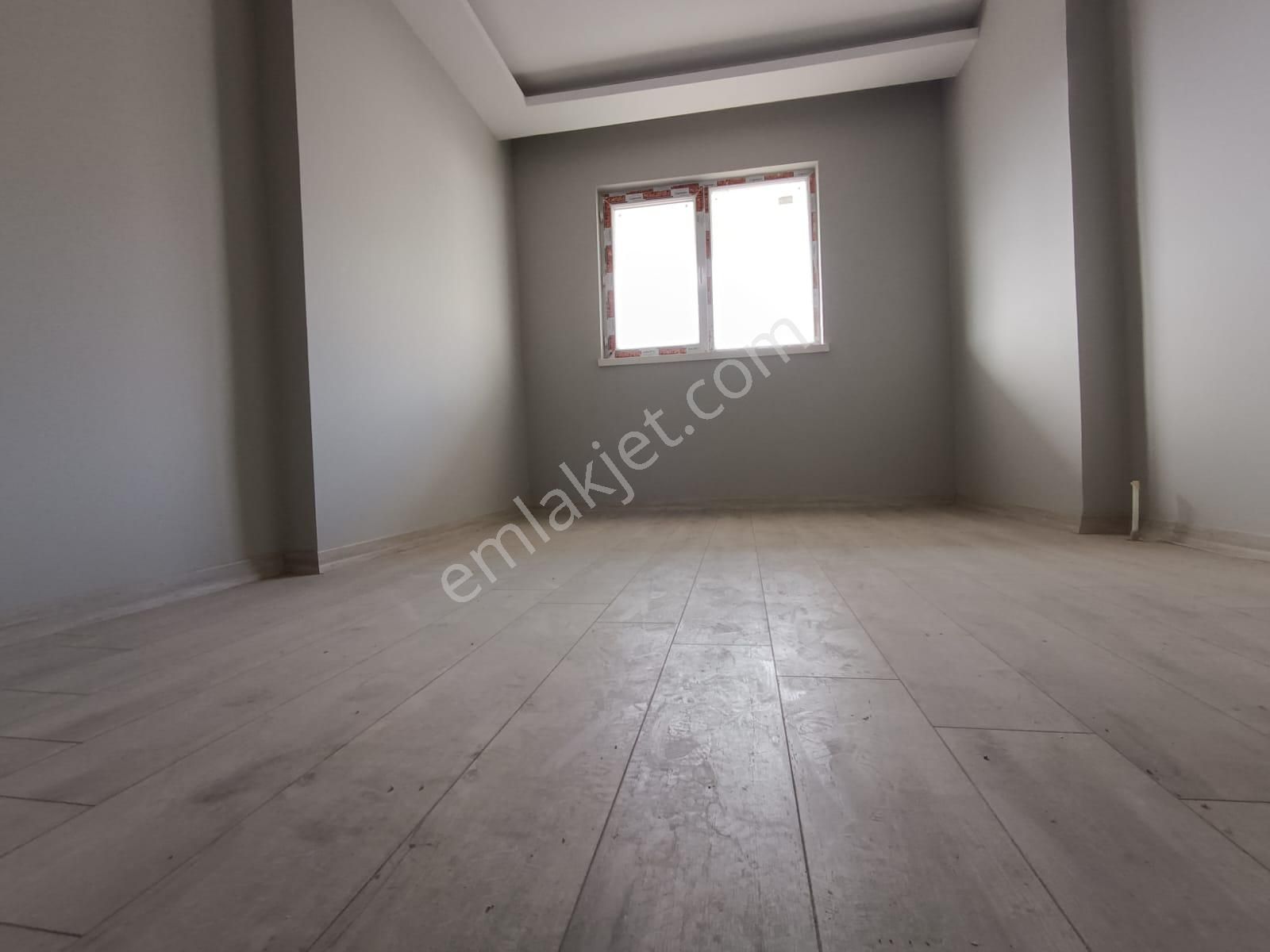 Kent'ten Yeşibayır Saat Kulesi Yakını 4 Bloklu Güvenlikli Ve Prestijli Sitede Yüksek Giriş !!! - Görsel 2