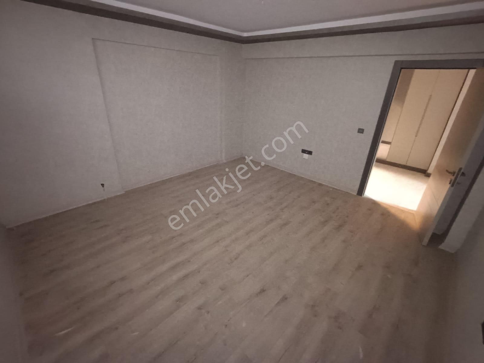 Kent'ten Yeşibayır Saat Kulesi Yakını 4 Bloklu Güvenlikli Ve Prestijli Sitede Yüksek Giriş !!! - Görsel 11