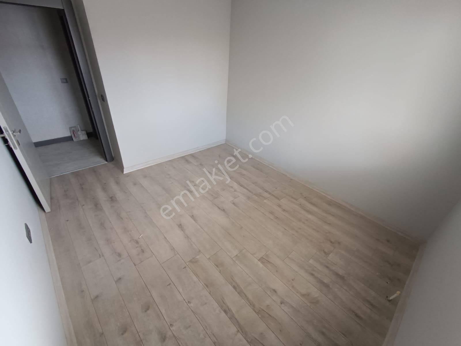 Kent'ten Yeşibayır Saat Kulesi Yakını 4 Bloklu Güvenlikli Ve Prestijli Sitede Yüksek Giriş !!! - Görsel 6