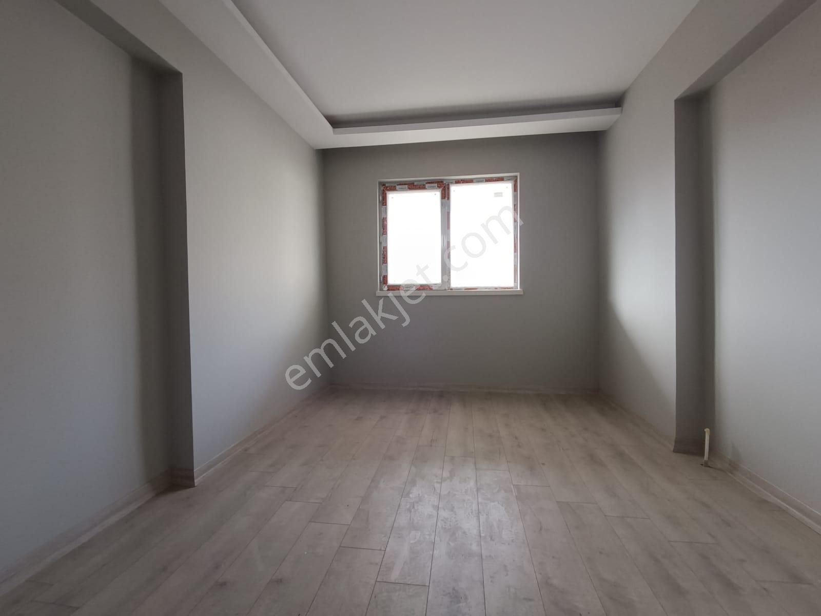 Kent'ten Yeşibayır Saat Kulesi Yakını 4 Bloklu Güvenlikli Ve Prestijli Sitede Yüksek Giriş !!! - Görsel 4