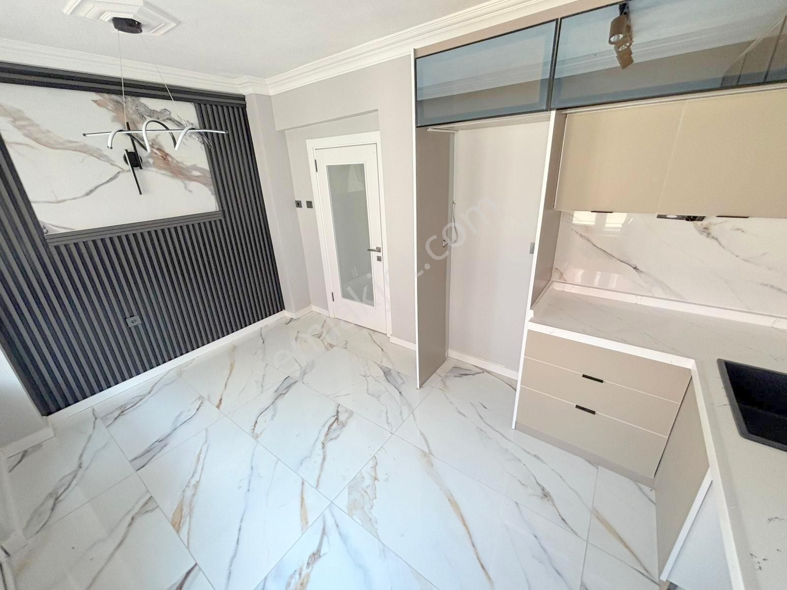 ❇️🔵altınkum'da Ayrı Mutfaklı Full Yapılı Ve Masrafsız 2+1 Daire - Görsel 4