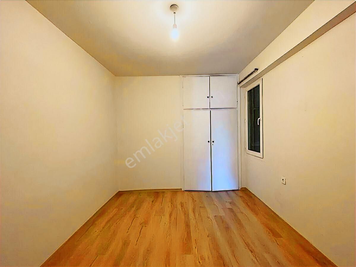 Bayraklı Anadolu Caddesi Üzerinde Deniz Manzaralı Kiralık Daire - Görsel 4