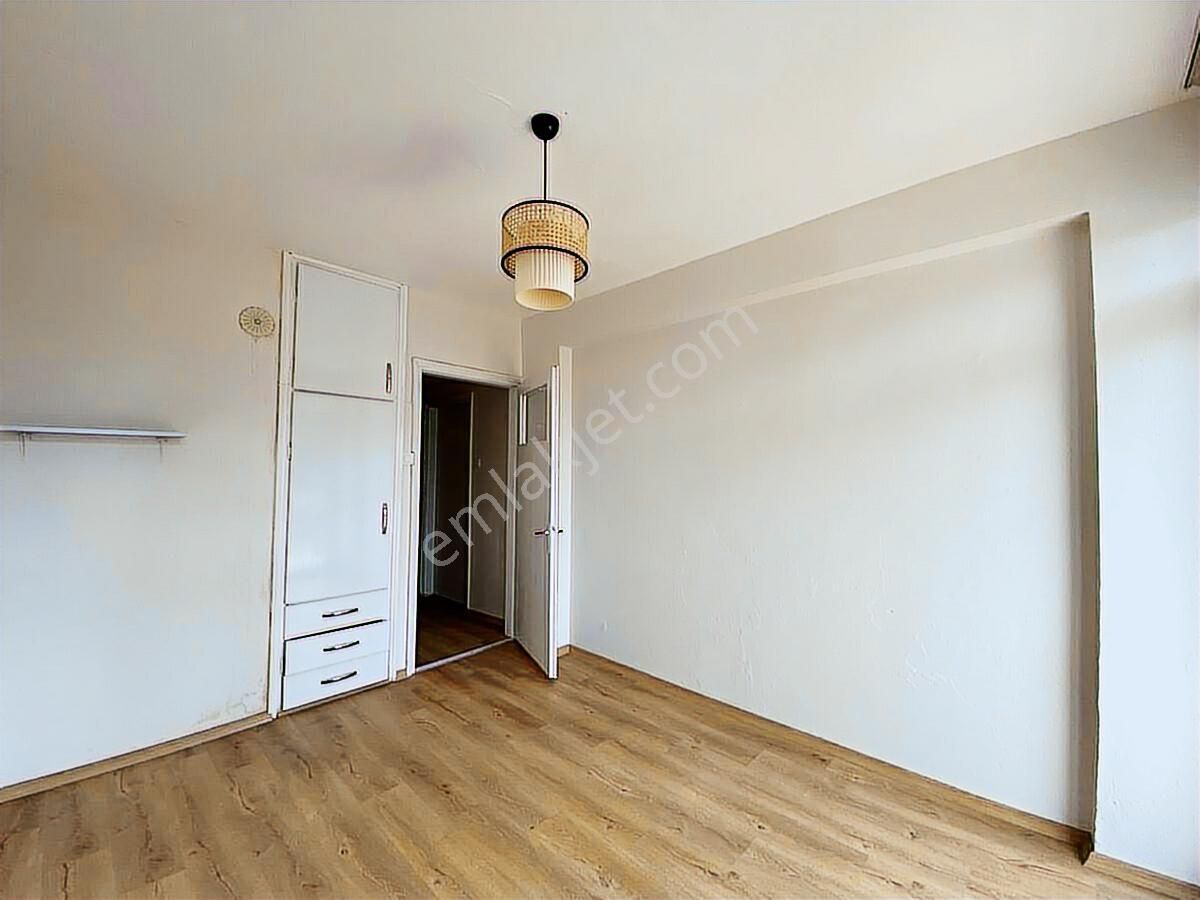 Bayraklı Anadolu Caddesi Üzerinde Deniz Manzaralı Kiralık Daire - Görsel 7