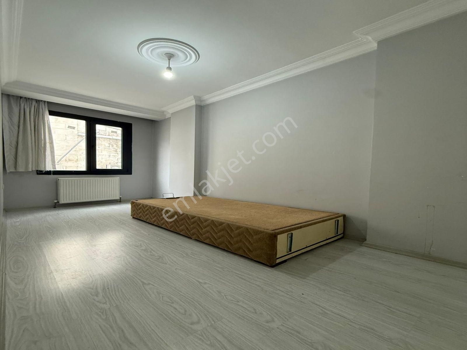 Balıkyolu Mahallesi 2+1 Kiralık Daire Balkonlu Yeni Bina ! - Görsel 6