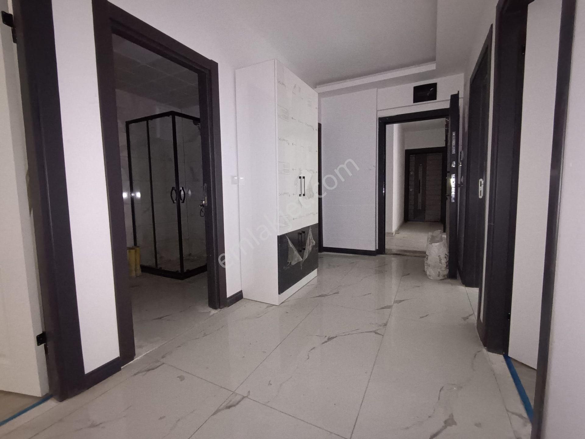 Kent'ten Boğaziçi Merkezde Ebeveyn Banyolu 3+1 Fırsat Daire - Görsel 8