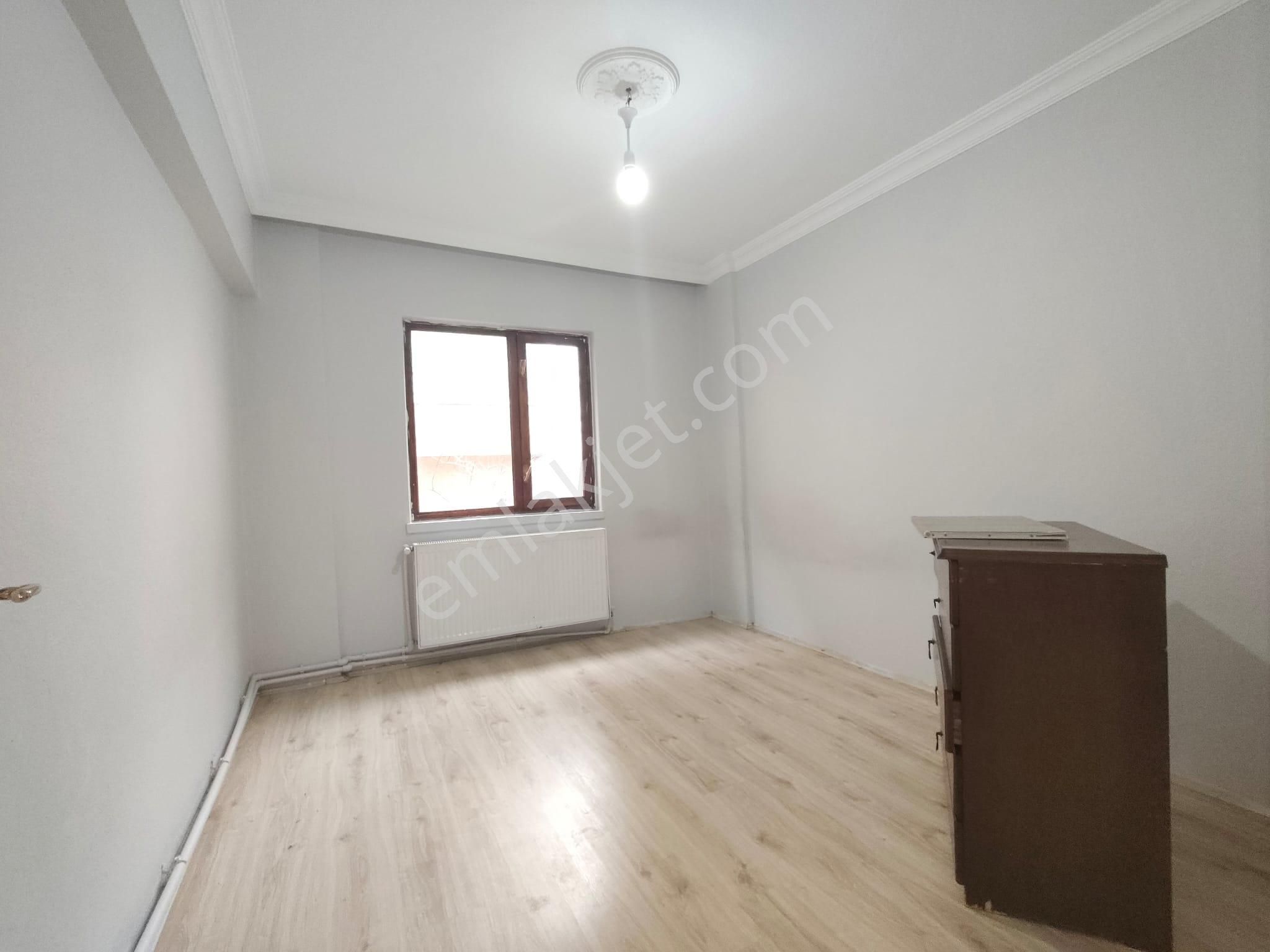Yılmaz Gayrımenkulden Vatan Caddesi Üstü 1.arakatta Yapılı Şahane Konumda Kiralık Daire - Görsel 32