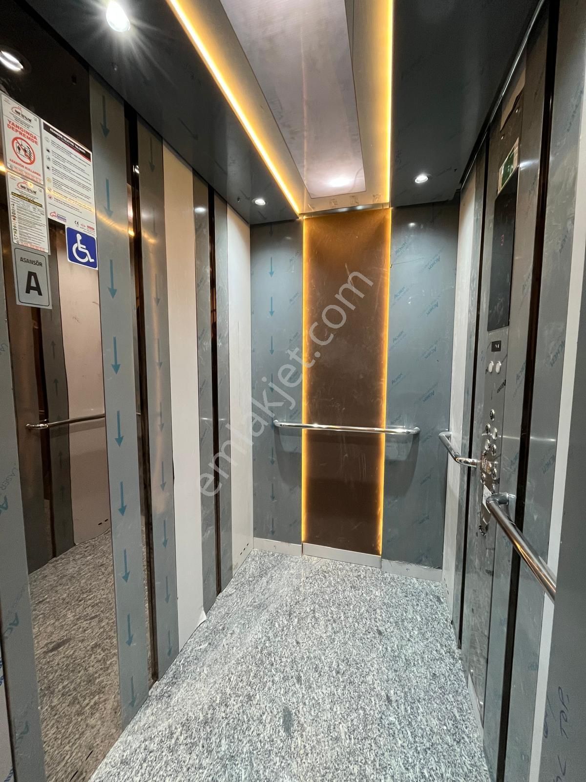 Sbell'den Gop'da,yeni Binada,ön Cephede,özel Teraslı,lüks 1+1 - Görsel 11