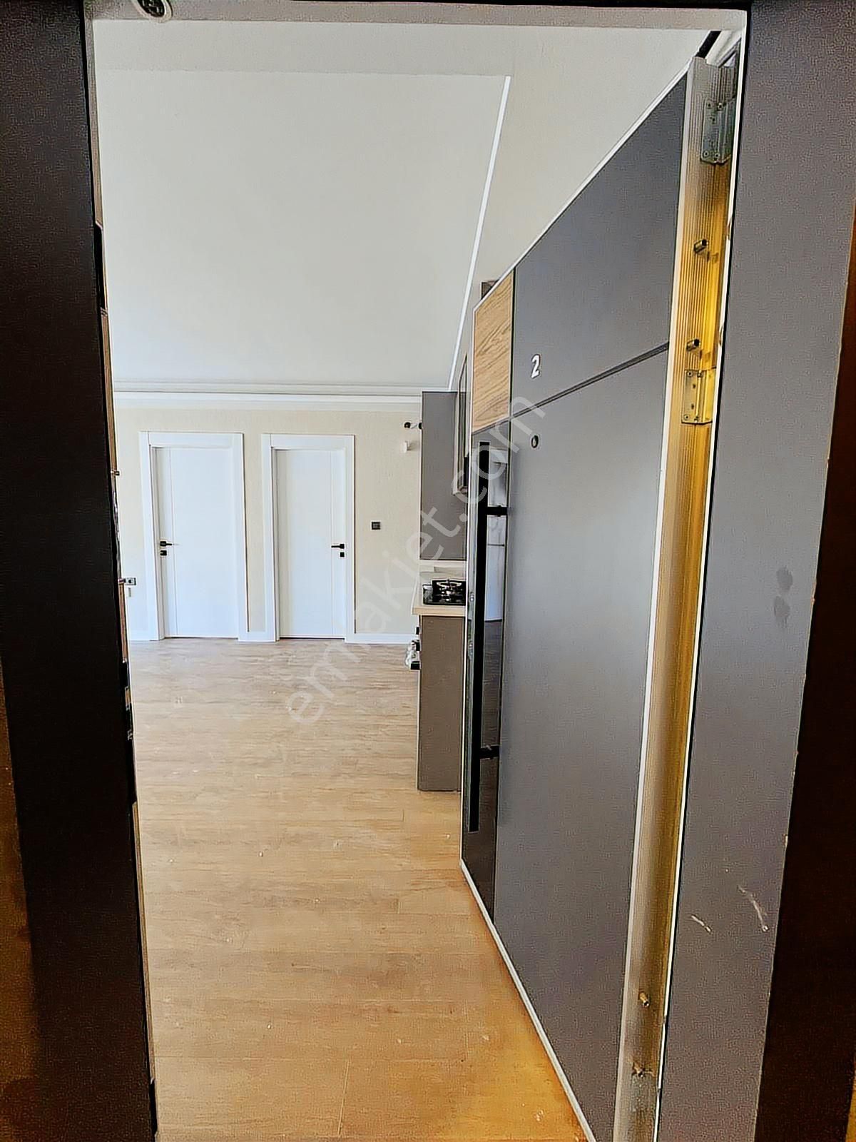 Sbell'den Gop'da,yeni Binada,ön Cephede,özel Teraslı,lüks 1+1 - Görsel 2