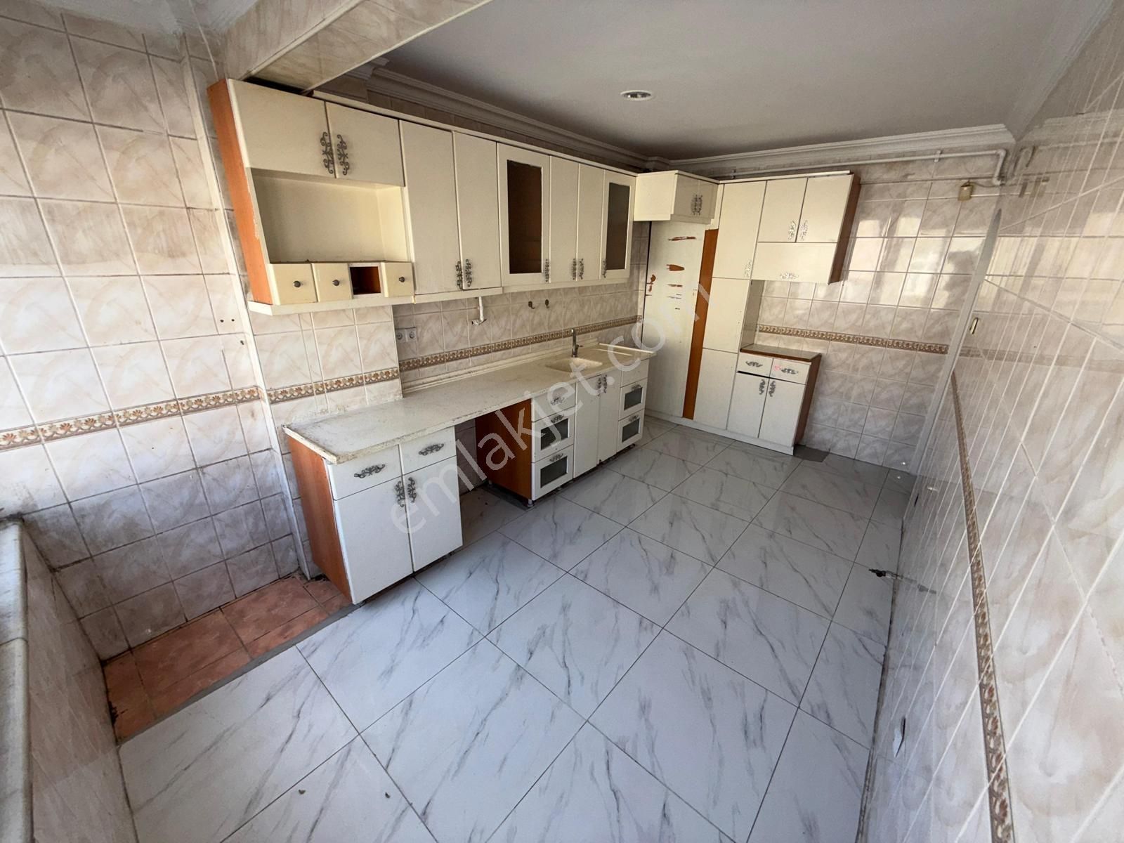 Home'dan Cumhuriyet Mah'de Satılık 180m² 3+2 Dublex Takasa Açık - Görsel 13
