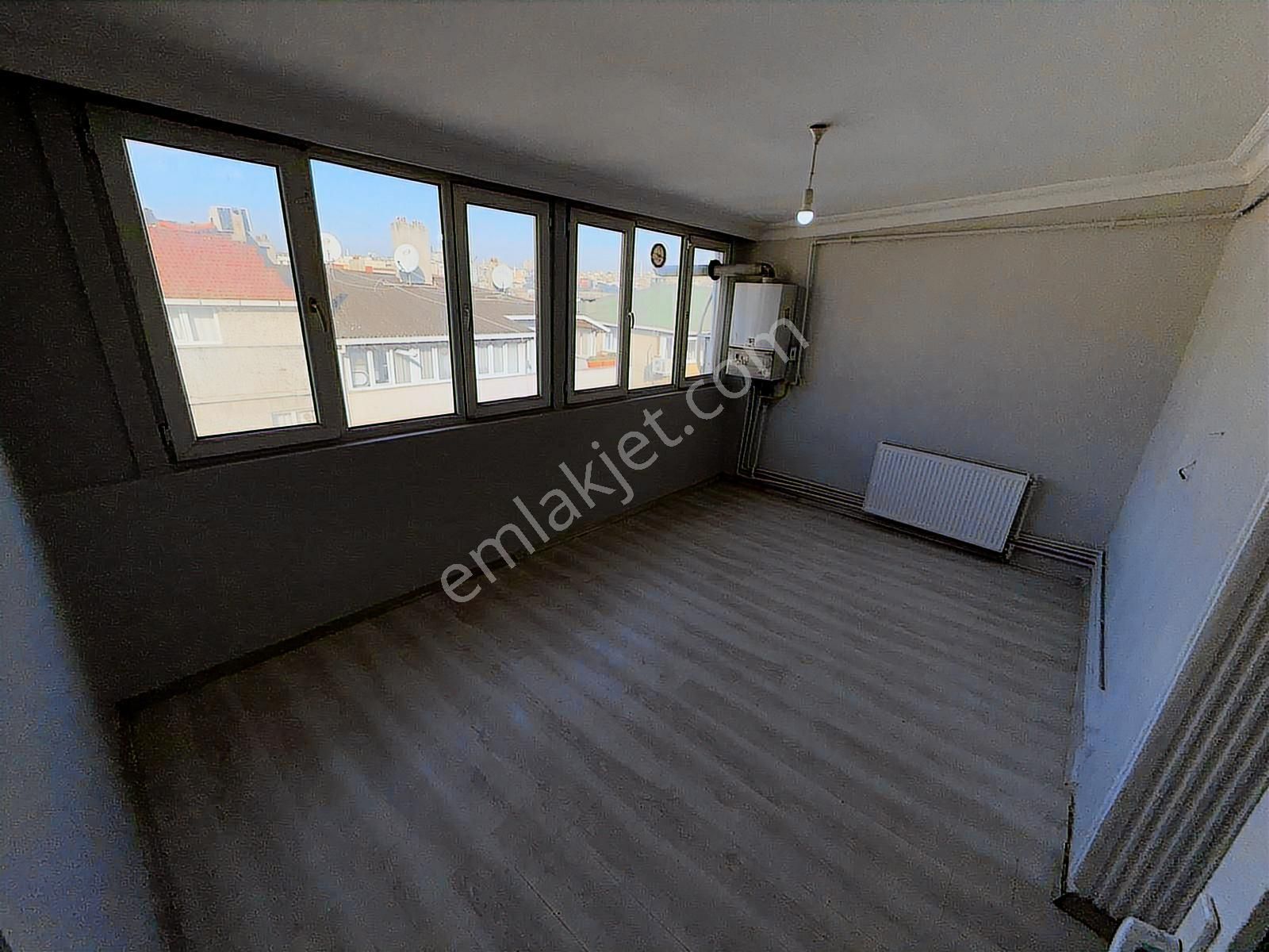 Home'dan Cumhuriyet Mah'de Satılık 180m² 3+2 Dublex Takasa Açık - Görsel 16
