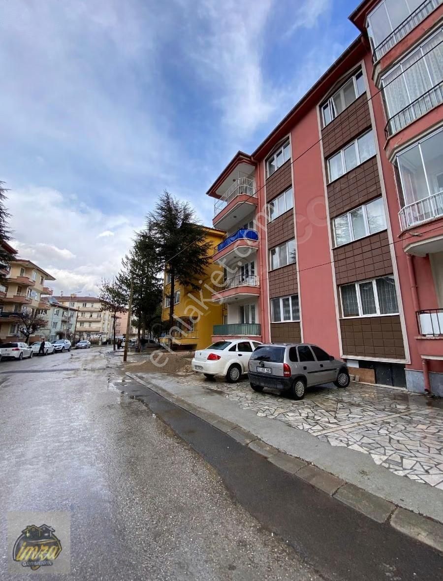 Afyon İmza Gayrimenkul Kocatepe Mh 4.kat