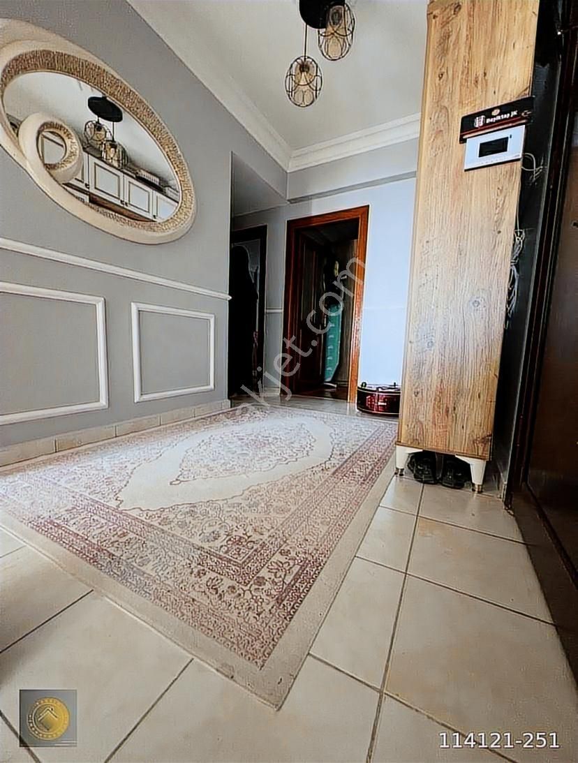 Metrobüse Yürüme Mesafesinde Satılık 2+1 Arakat Daire - Görsel 6