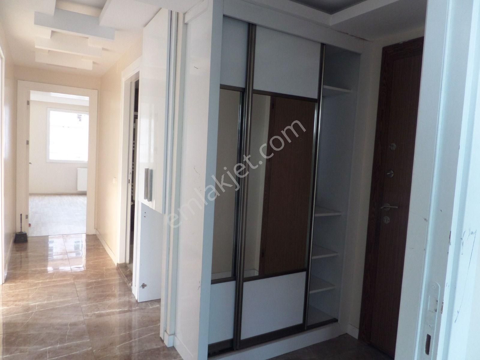 Havuzlu Site 3+1 Doğal Gazlı Güvenlikli - Görsel 3