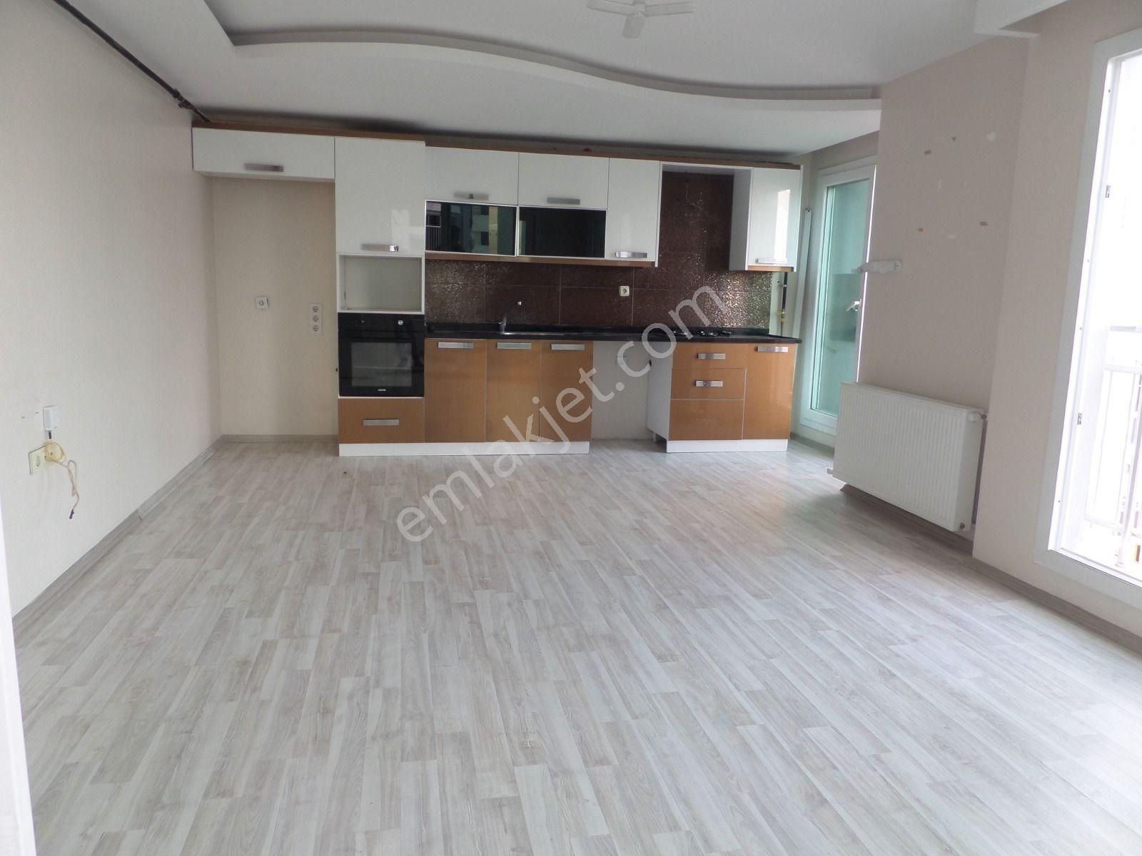 Havuzlu Site 3+1 Doğal Gazlı Güvenlikli