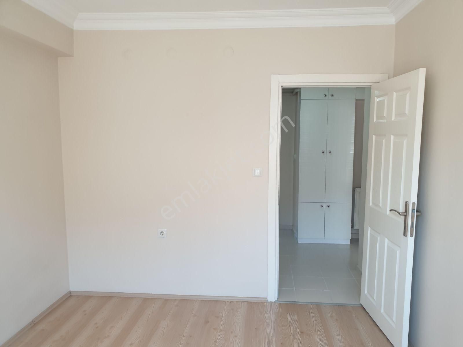 Büyükdere Kaplanlı Üstü Bakımlı Ferah Önü Açık Kiralık 2+1 Daire - Görsel 17