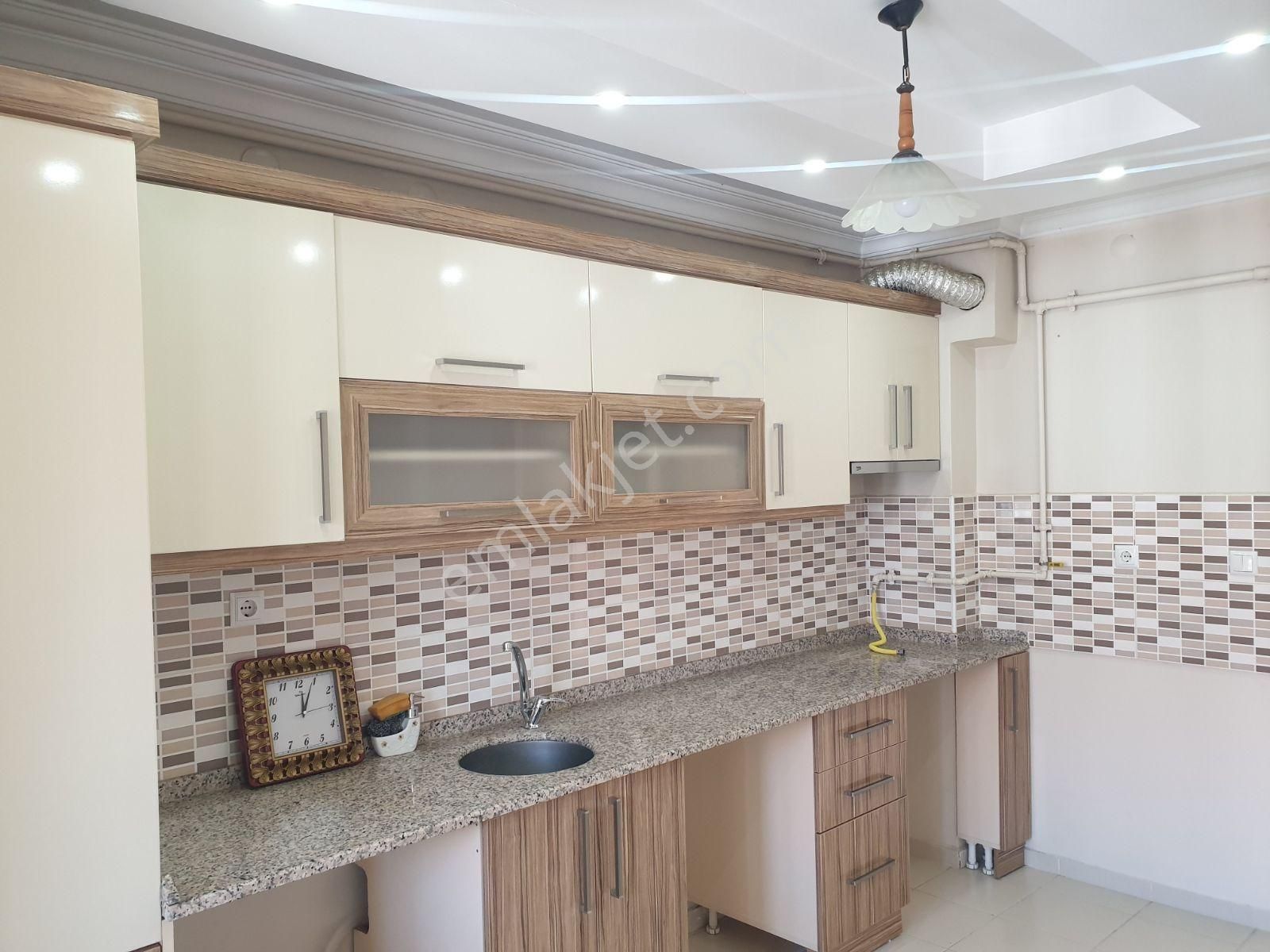 Büyükdere Kaplanlı Üstü Bakımlı Ferah Önü Açık Kiralık 2+1 Daire - Görsel 15