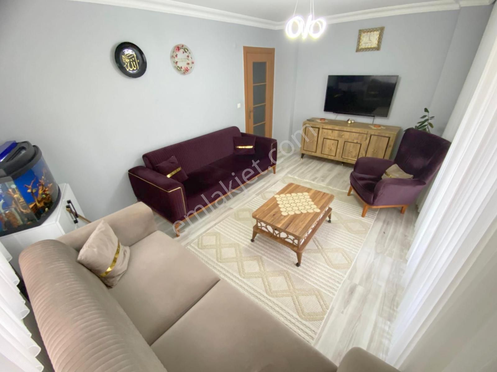 Mertcan'dan Safa Caddesi Yürüme 1dk İskanlı Balkonlu Fırsat 2+1