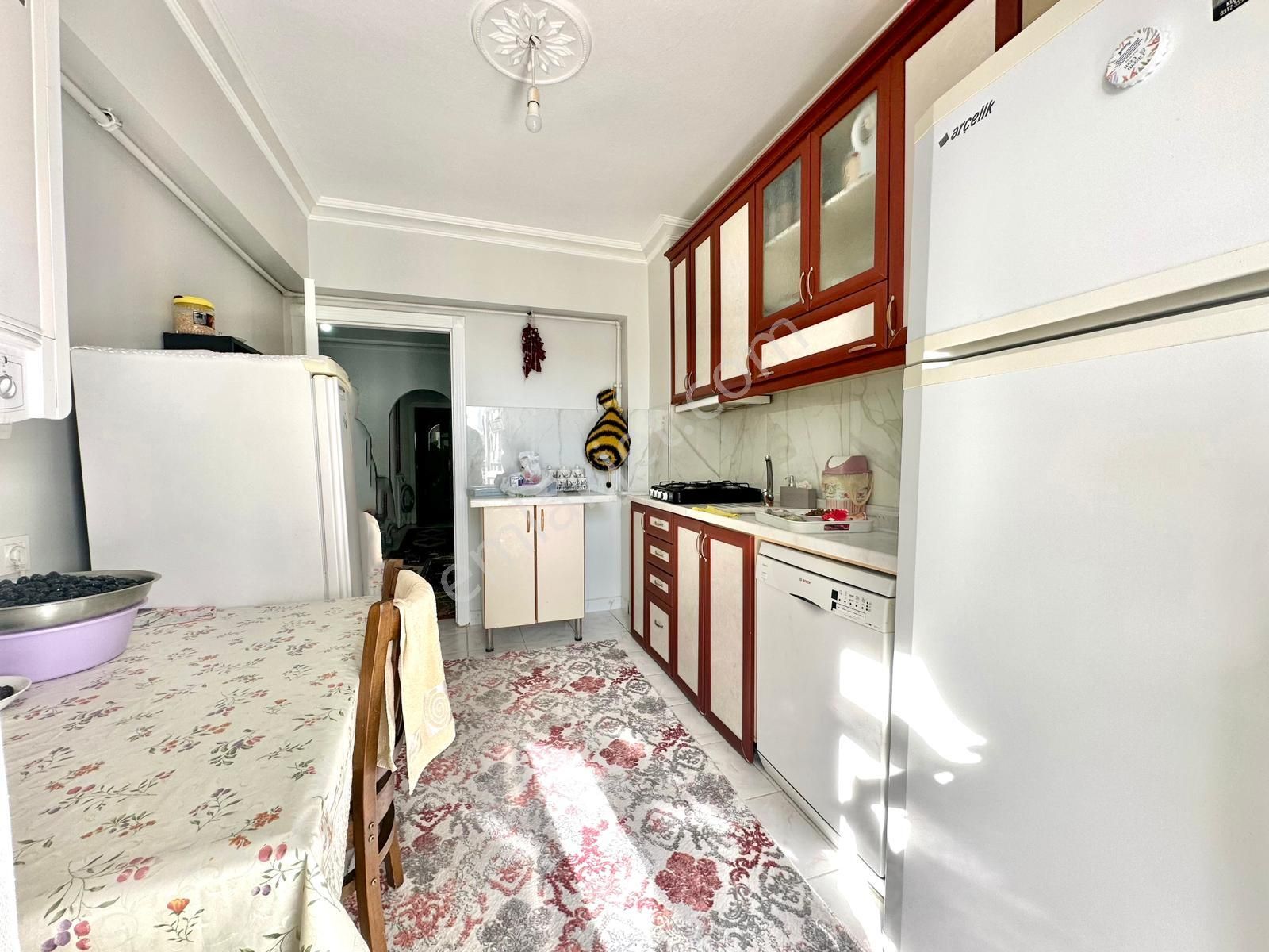 Kalecik Emlak'tan Fatih Mah'de Hitay Camii Yakını 3+1 Yapılı Daire