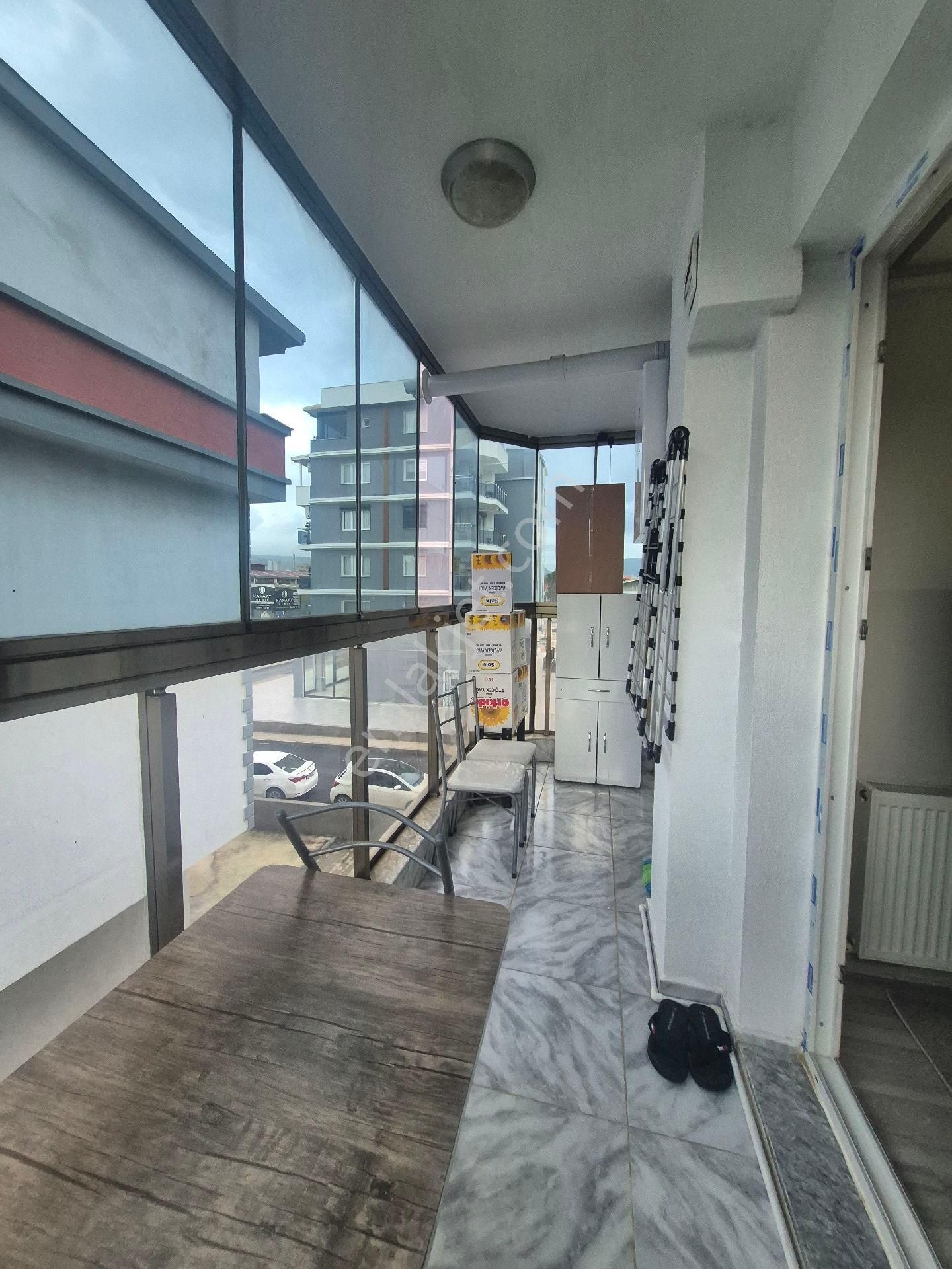 Bornova Doğanlar Da 1+1 Eşyalı Kiralık Lüks Daire - Görsel 6