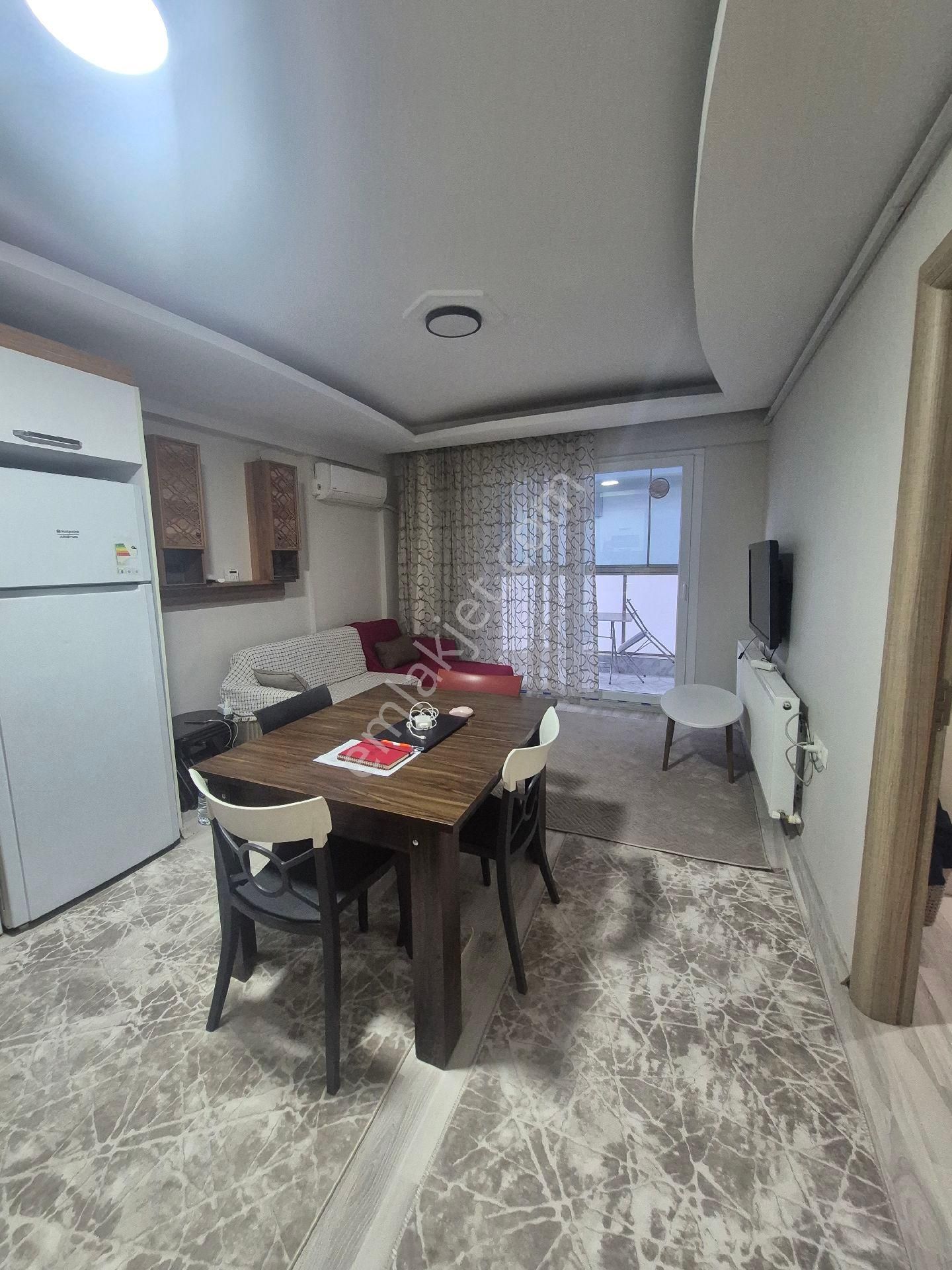 Bornova Doğanlar Da 1+1 Eşyalı Kiralık Lüks Daire - Görsel 3
