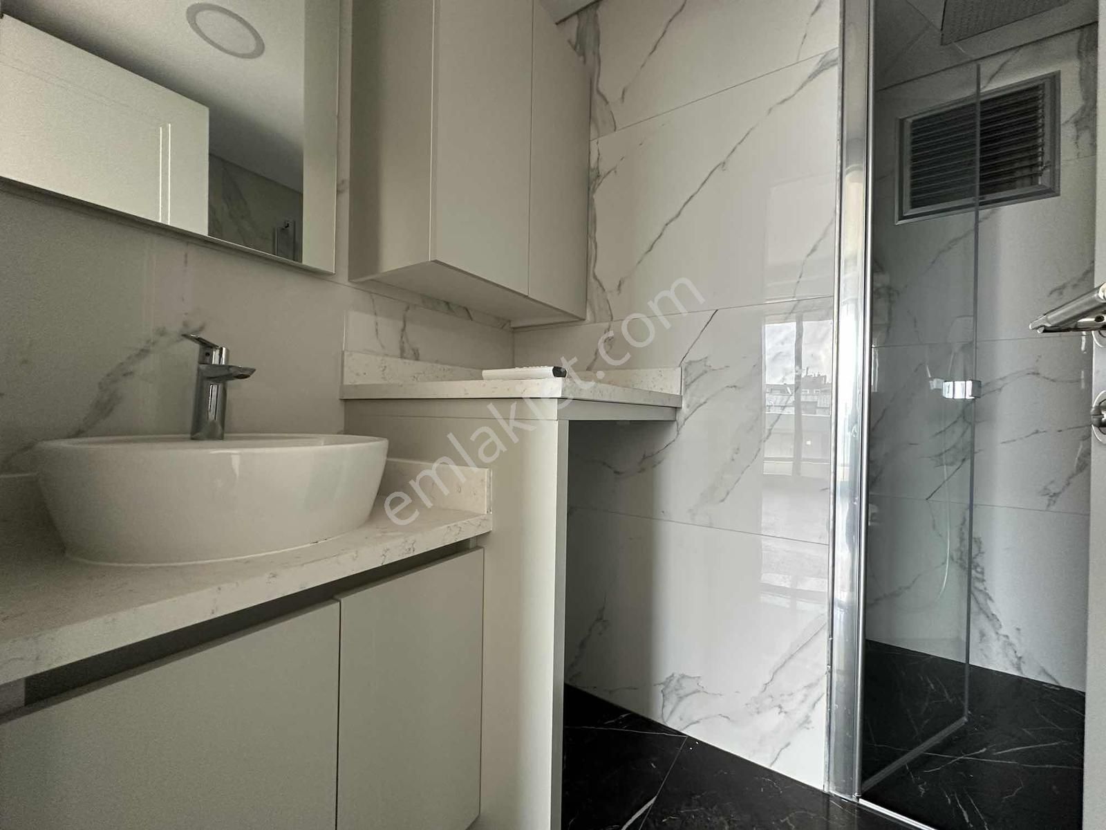 Qzen Gayrimenkulden Havuzlu Kapalı Otoparklı Sitede 2+1 Daire - Görsel 9