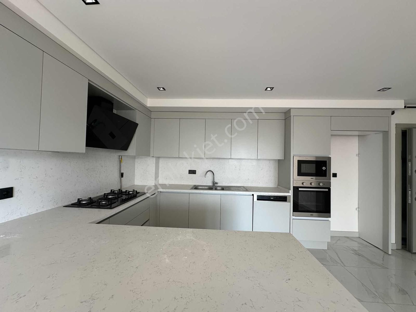 Qzen Gayrimenkulden Havuzlu Kapalı Otoparklı Sitede 2+1 Daire - Görsel 8