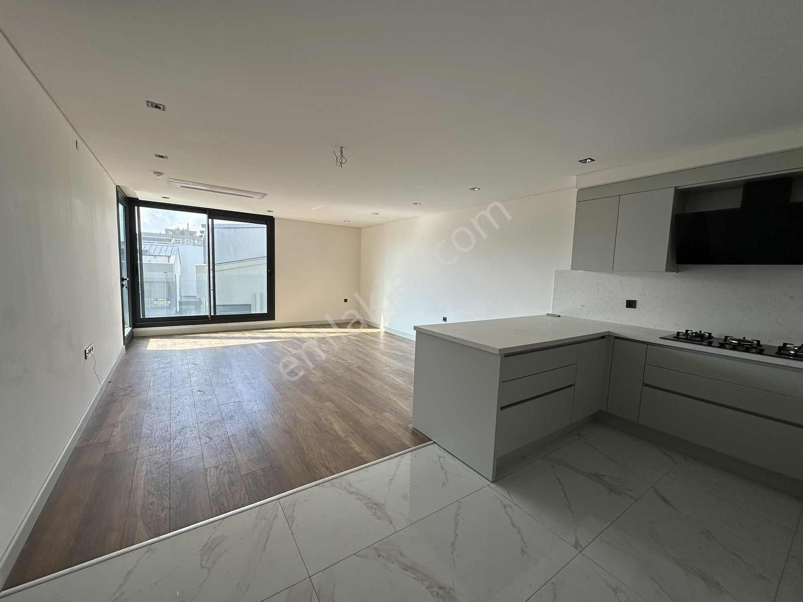 Qzen Gayrimenkulden Havuzlu Kapalı Otoparklı Sitede 2+1 Daire - Görsel 24