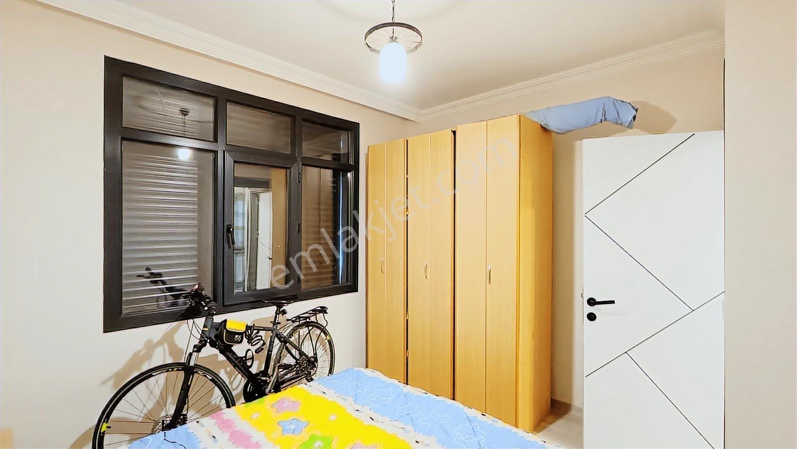 Çukuraltı Merkezinde, Büyük Bahçeli Triplex Villa - Görsel 9