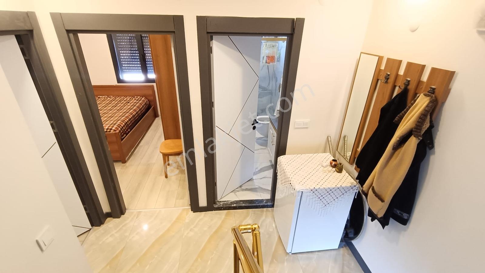 Çukuraltı Merkezinde, Büyük Bahçeli Triplex Villa - Görsel 25