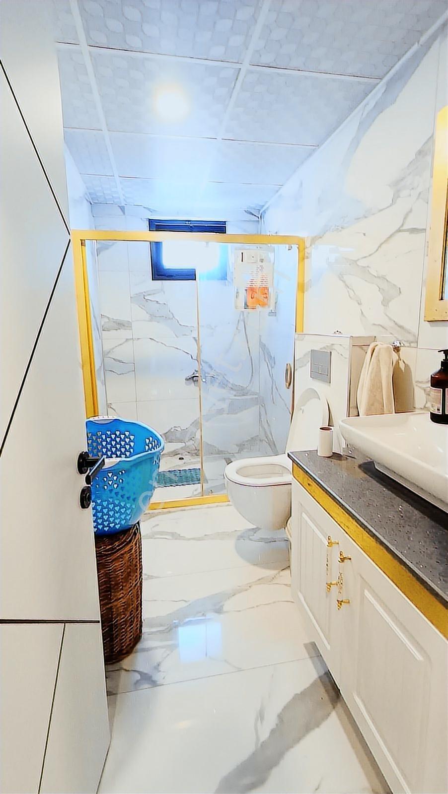 Çukuraltı Merkezinde, Büyük Bahçeli Triplex Villa - Görsel 24