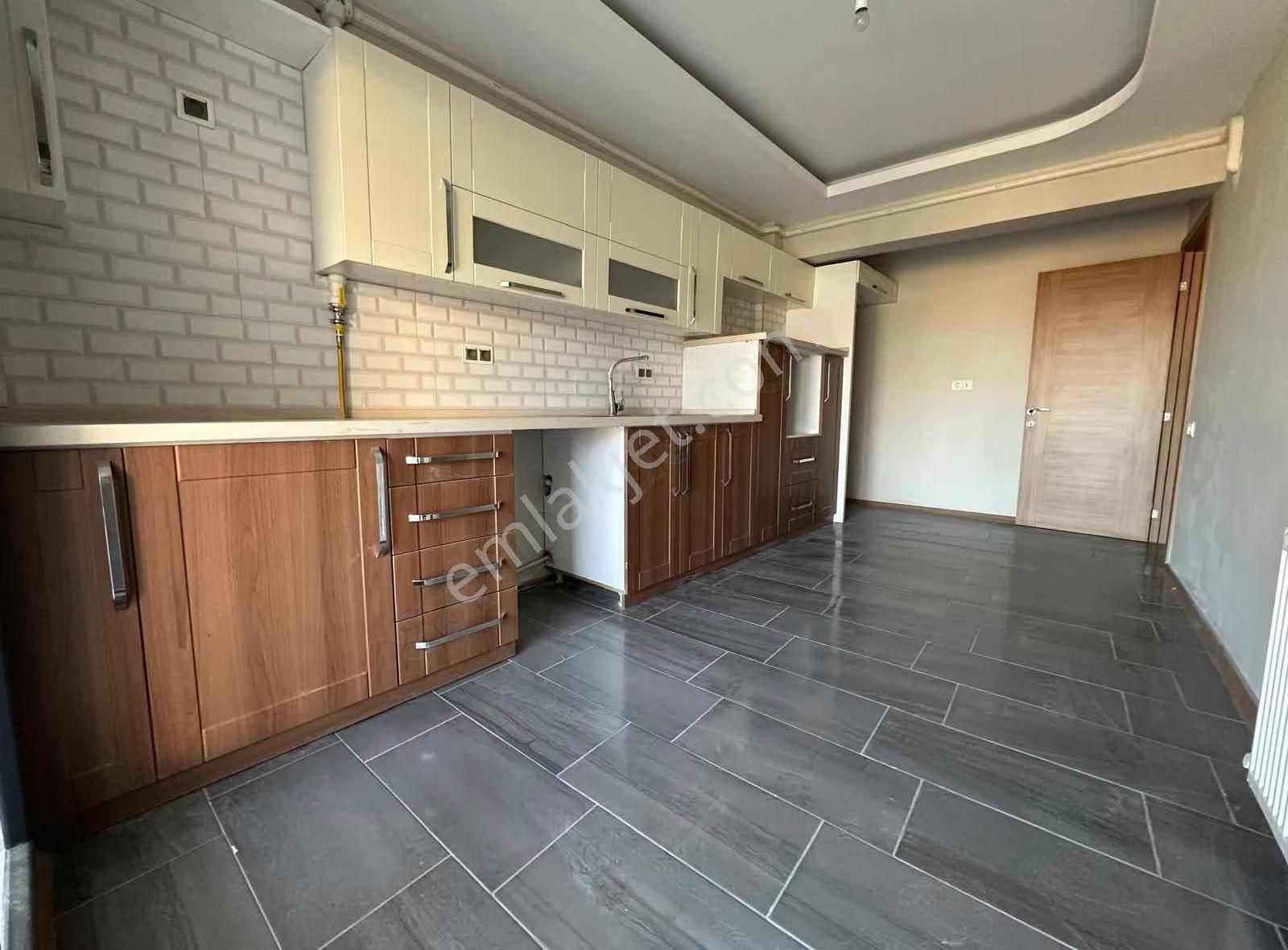 Barış Manço Kavşağı Mevki 3+1 Asansörlü Doğalgazlı Daire - Görsel 8