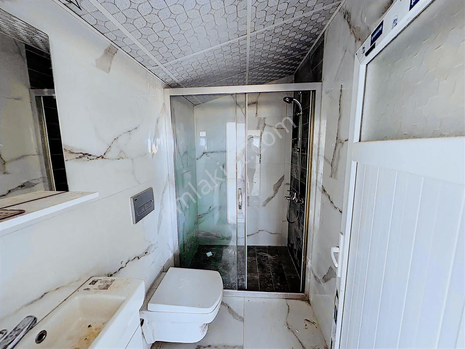 Kuşadası Davutlar'da Havuzlu Otoparklı Sitede 3+1 Dubleks Daire - Görsel 19