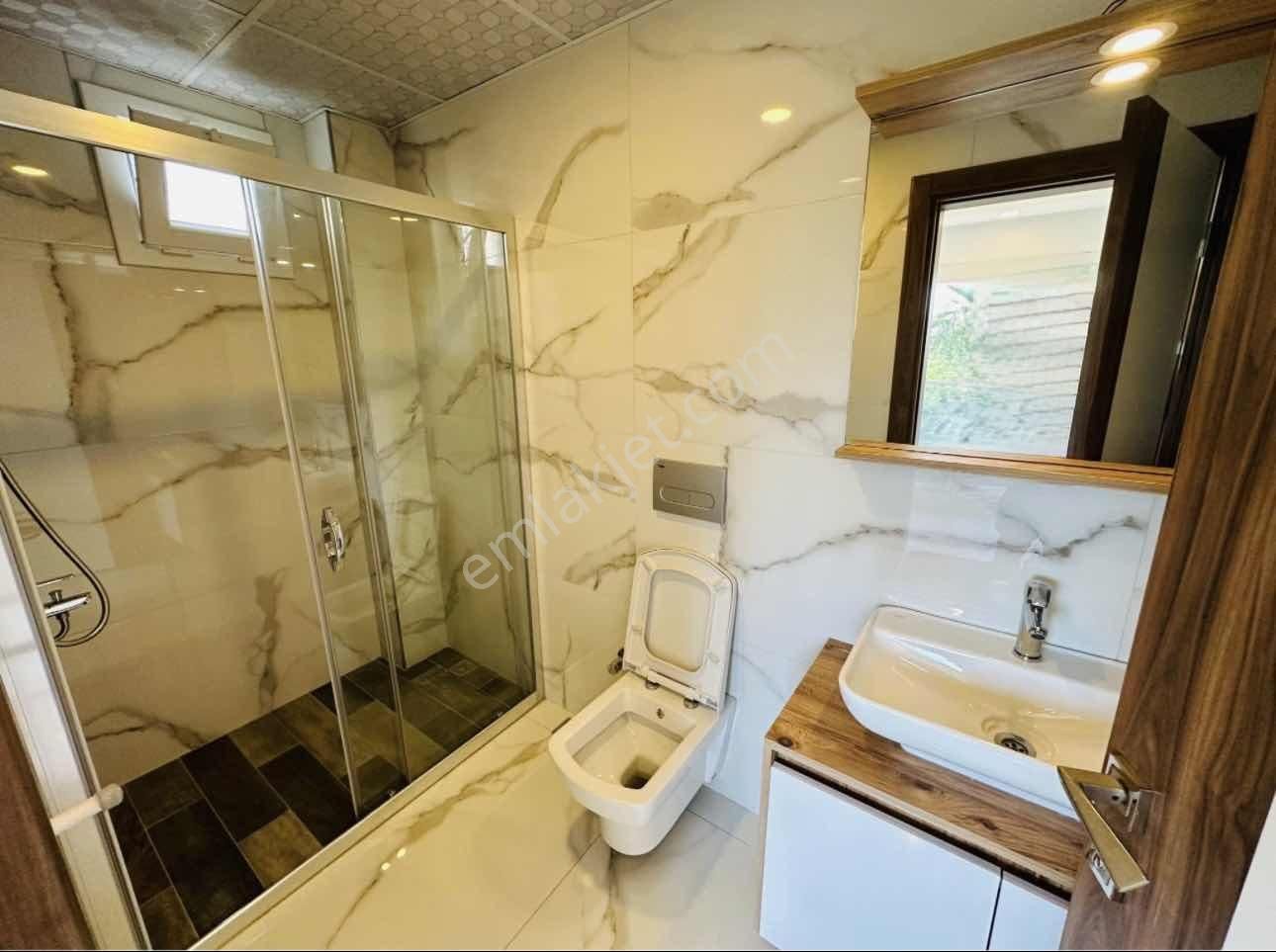 Kuşadası Davutlar'da Havuzlu Otoparklı Sitede 3+1 Dubleks Daire - Görsel 16