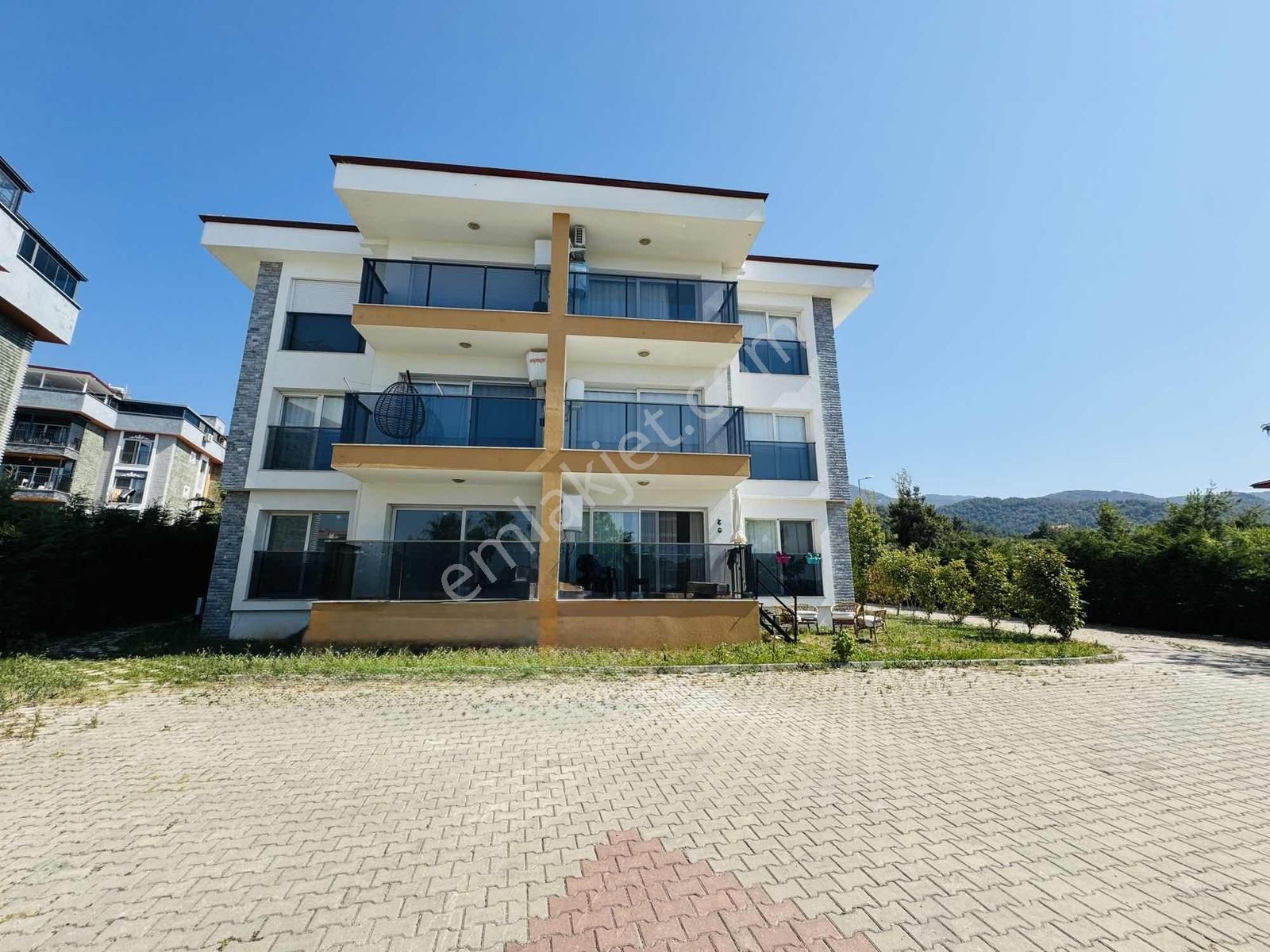 Kuşadası Davutlar'da Havuzlu Otoparklı Sitede 3+1 Dubleks Daire - Görsel 5