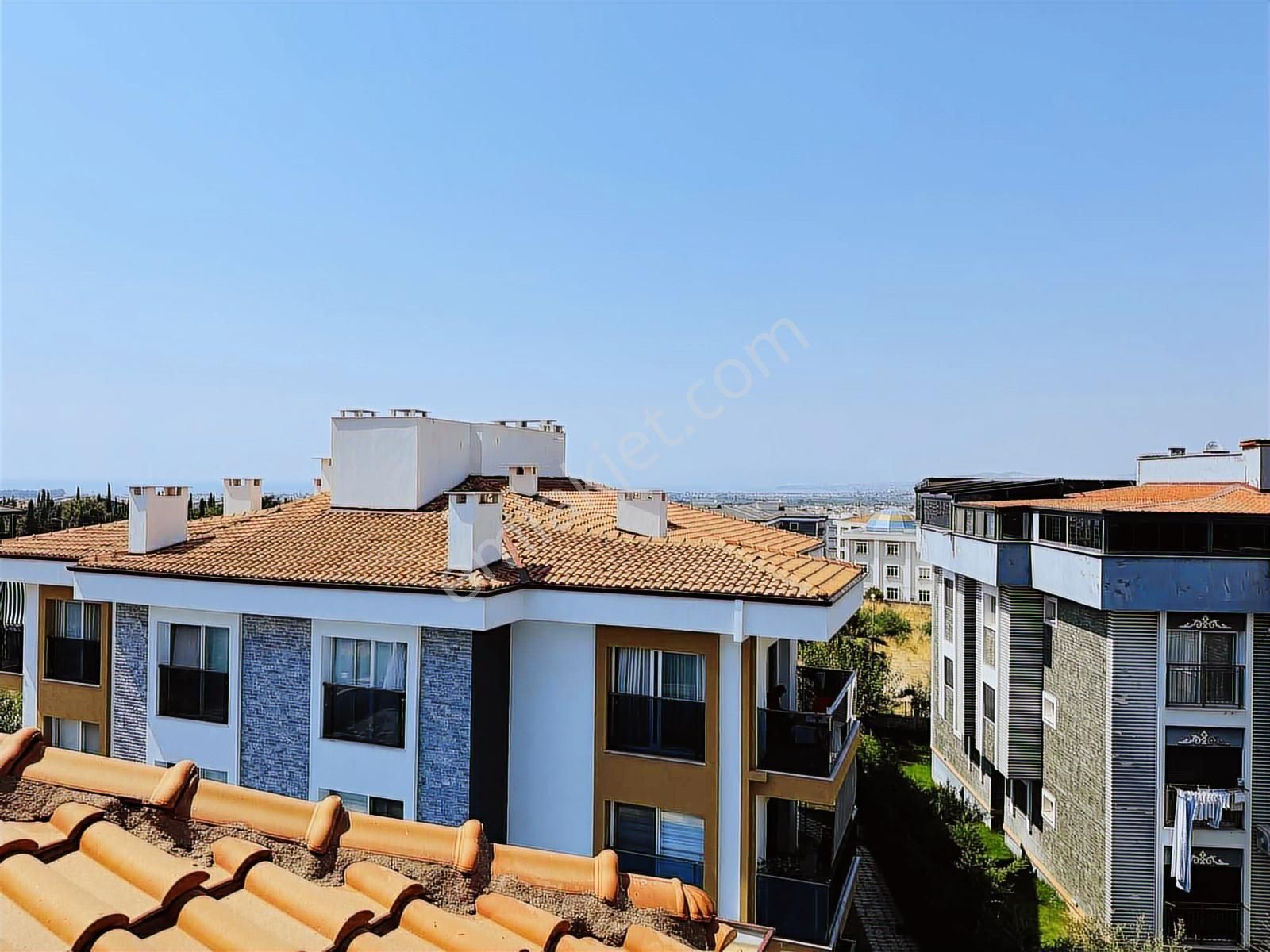 Kuşadası Davutlar'da Havuzlu Otoparklı Sitede 3+1 Dubleks Daire - Görsel 22