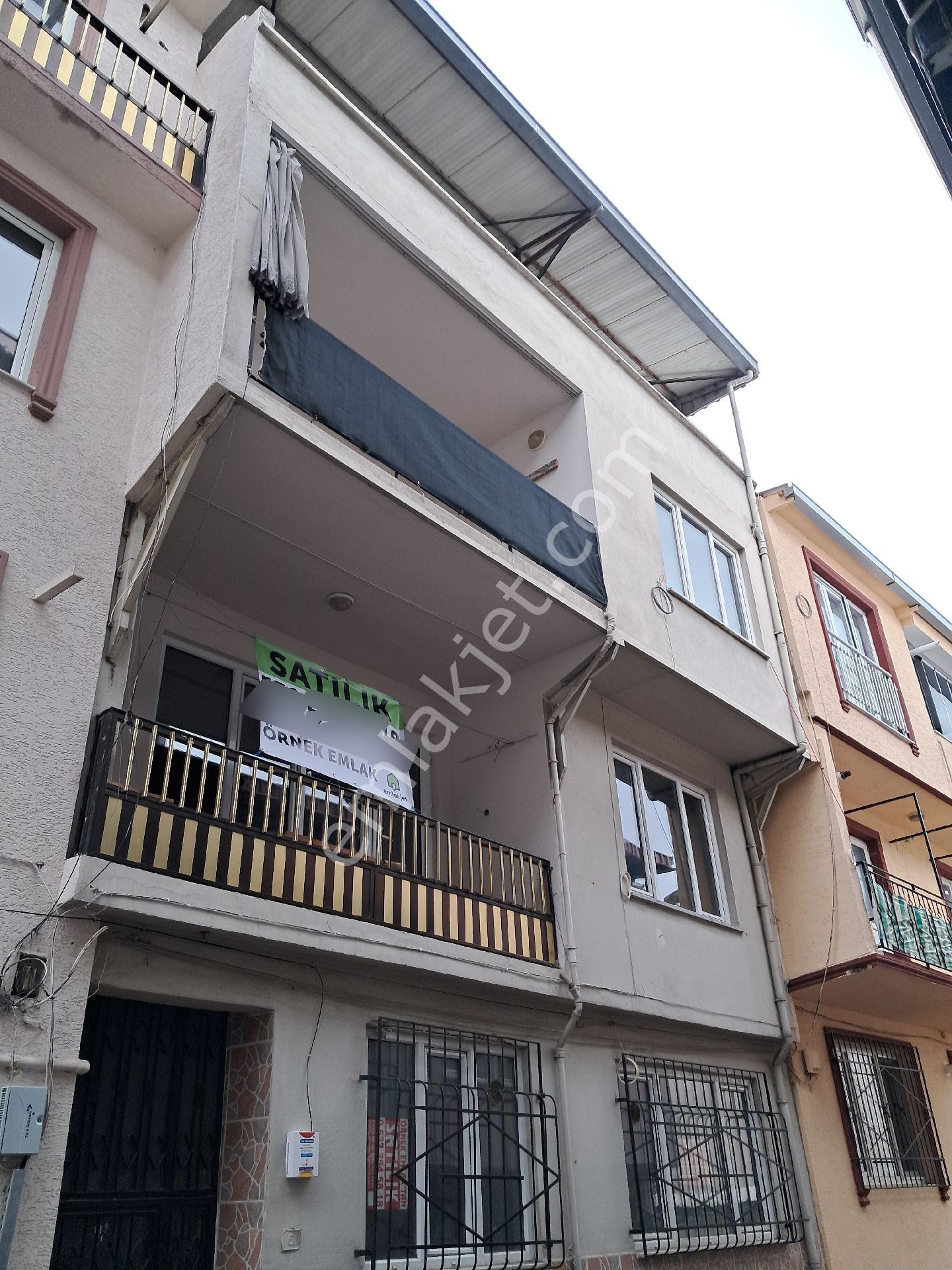 Bursa Baruthane Mahallesinde Satılık Üç