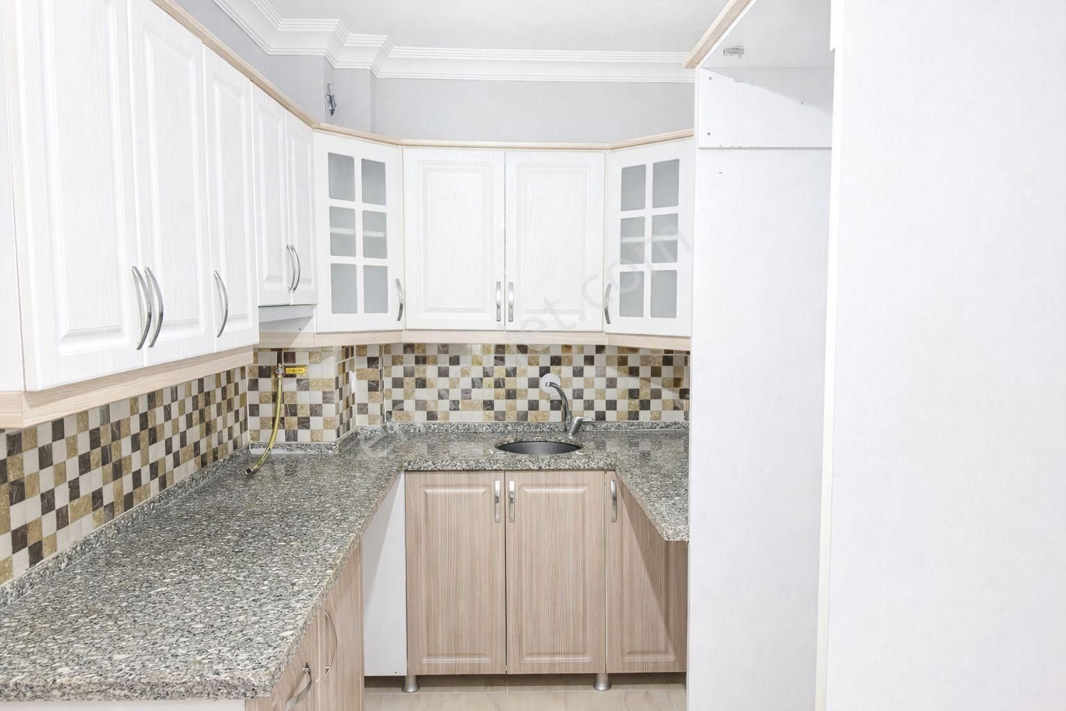 Havuzlu Site Ayrıcalığıyla Karasu'da Geniş 2+1 Satılık Daire - Görsel 12