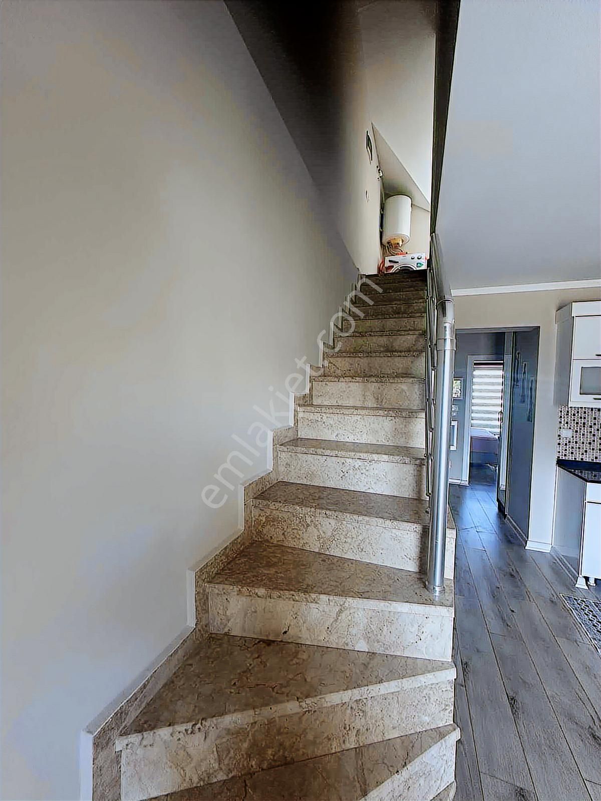 Çalış Plajına Yakın İlkon'dan Site İçi, Eşyalı Satılık Dubleks - Görsel 5