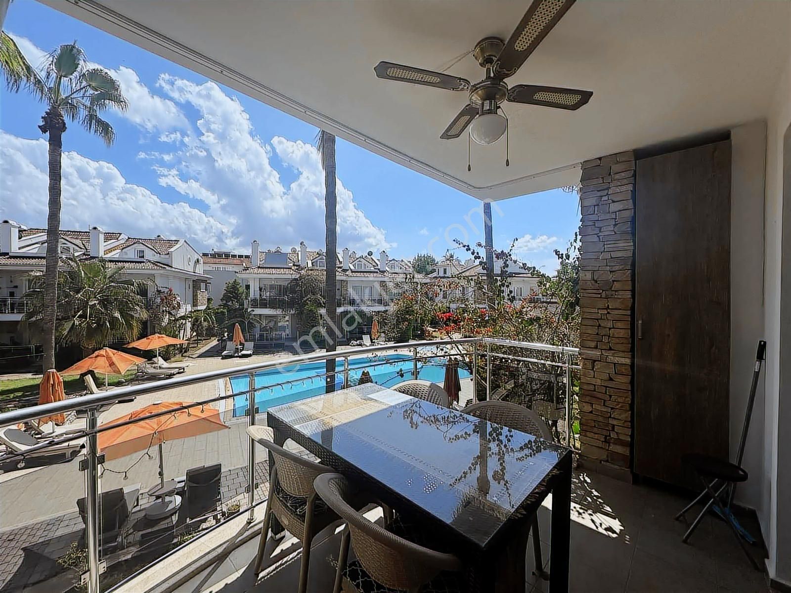 Çalış Plajına Yakın İlkon'dan Site İçi, Eşyalı Satılık Dubleks