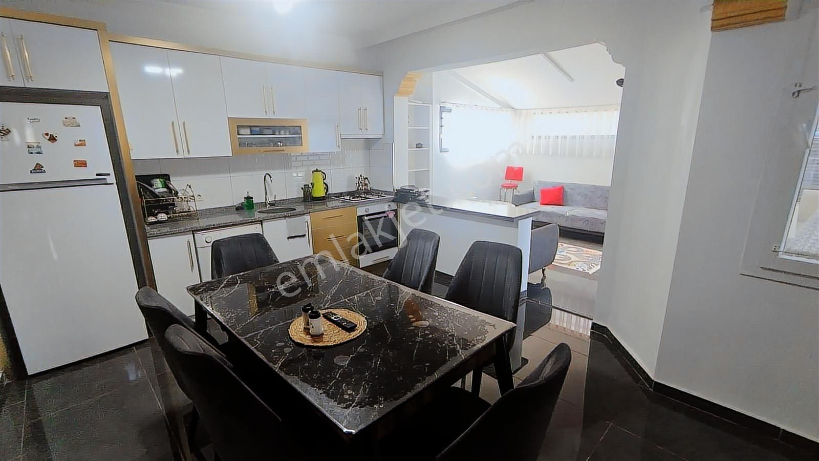 Foça'da Cadde Üstünde İlkon'dan Satılık 3+1 Lüks Villa Ve Dükkan - Görsel 34