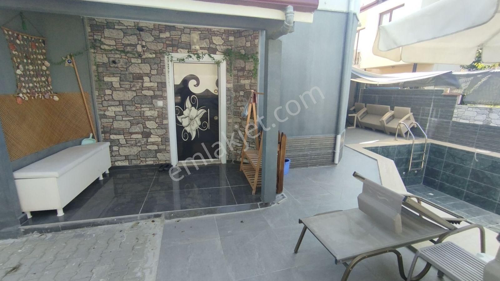 Foça'da Cadde Üstünde İlkon'dan Satılık 3+1 Lüks Villa Ve Dükkan - Görsel 16