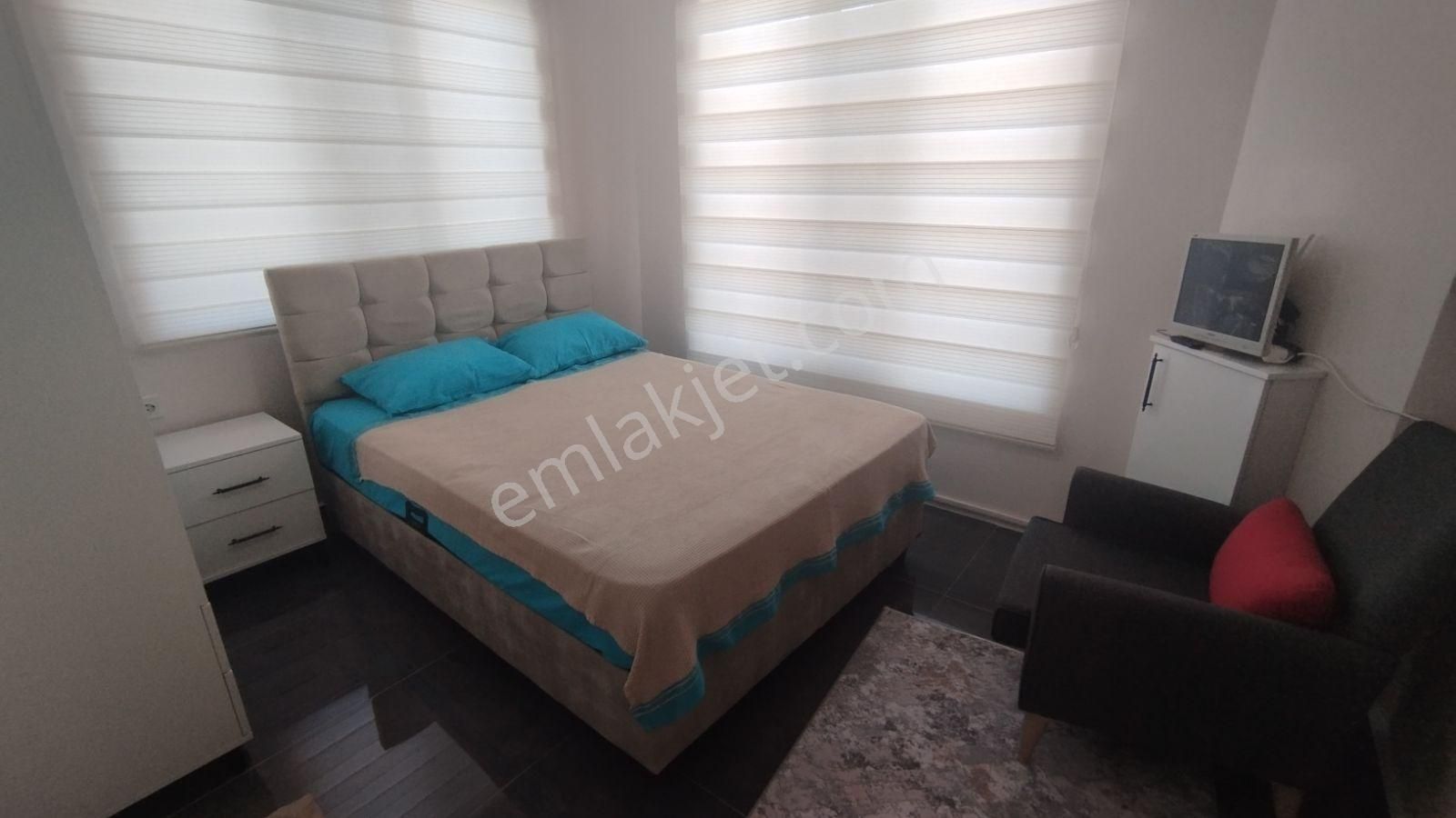 Foça'da Cadde Üstünde İlkon'dan Satılık 3+1 Lüks Villa Ve Dükkan - Görsel 11