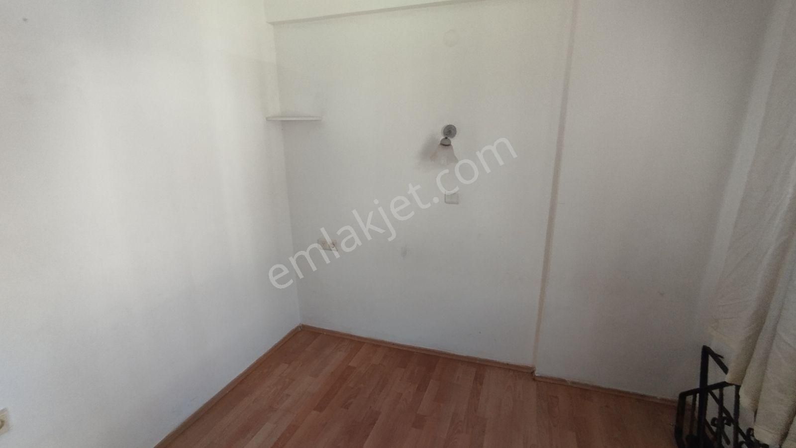 İlkon'dan Foça'da Havuzlu Sitede Satılık 3+1 Çatı Dubleks Daire - Görsel 28