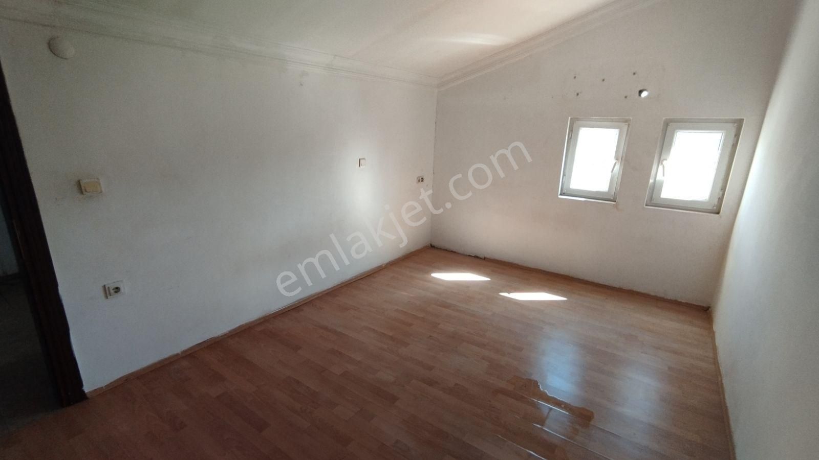 İlkon'dan Foça'da Havuzlu Sitede Satılık 3+1 Çatı Dubleks Daire - Görsel 29