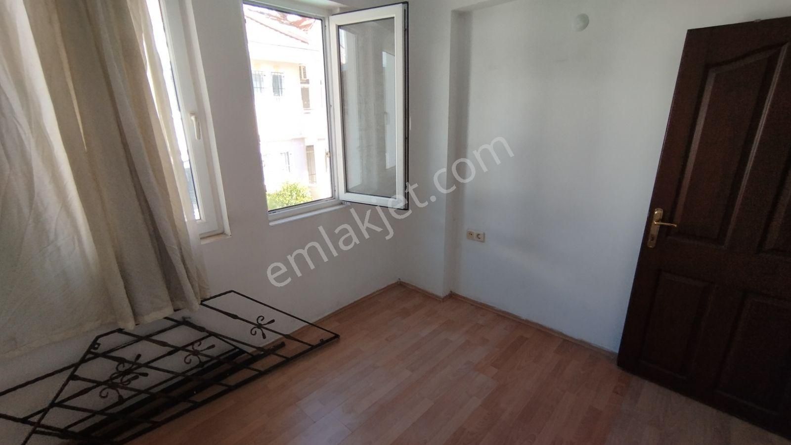 İlkon'dan Foça'da Havuzlu Sitede Satılık 3+1 Çatı Dubleks Daire - Görsel 23