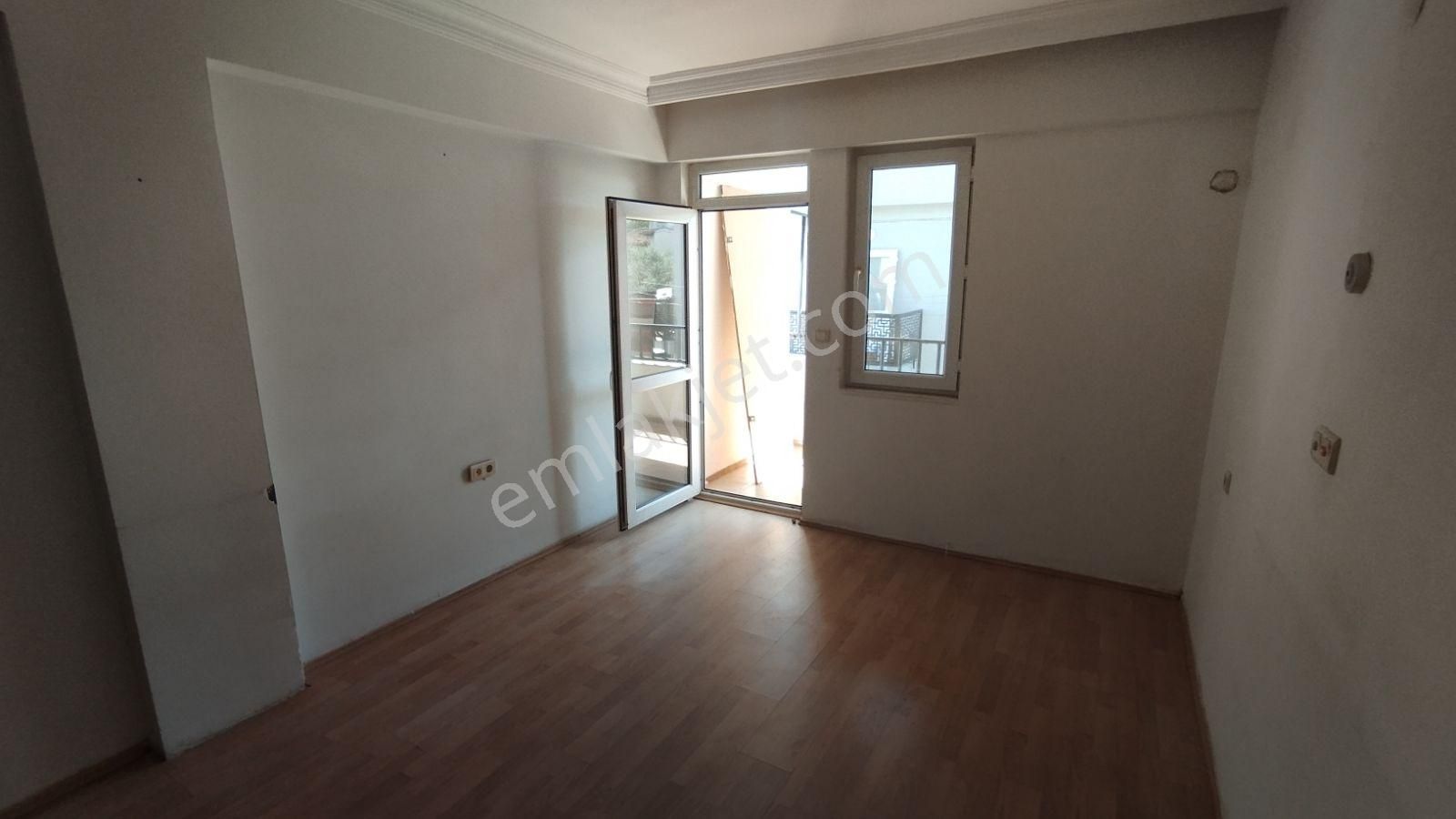 İlkon'dan Foça'da Havuzlu Sitede Satılık 3+1 Çatı Dubleks Daire - Görsel 17