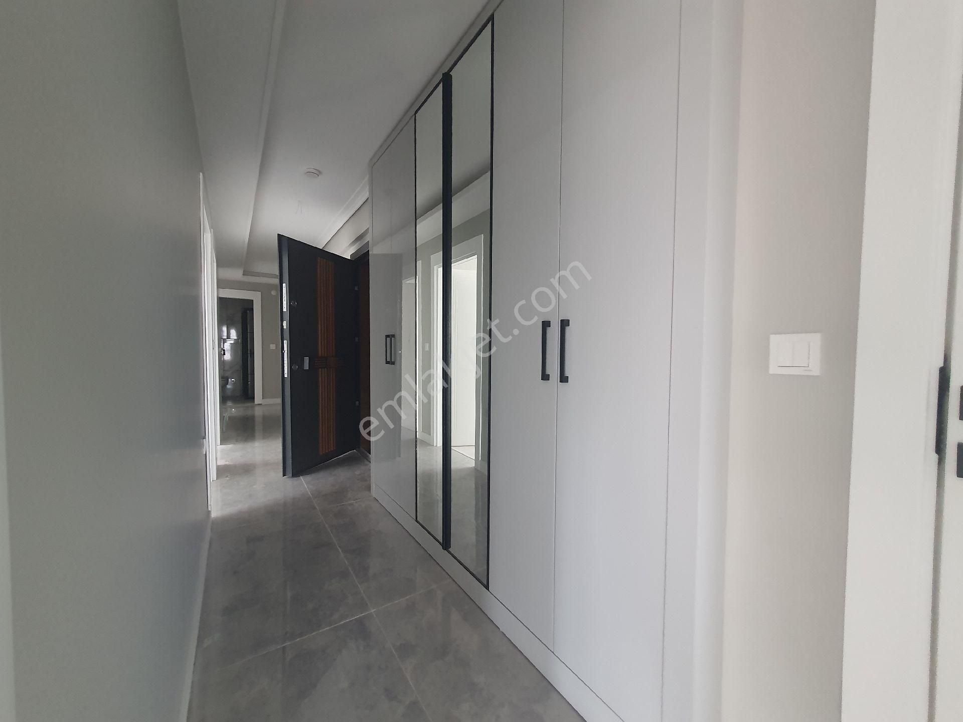 Kent'ten Mutlu Mh.cadde Üzeri 4+1 Çift Asansörlü Teraslı Şehir Manzaralı Fırsat Dubleks - Görsel 12